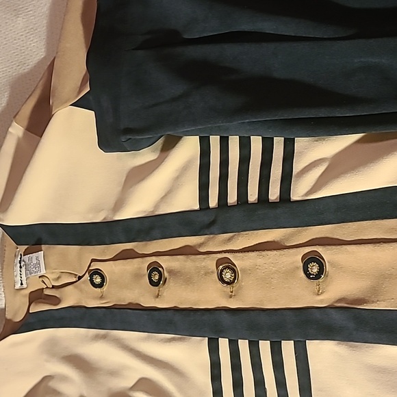 Pant suit - Picture 2 of 4